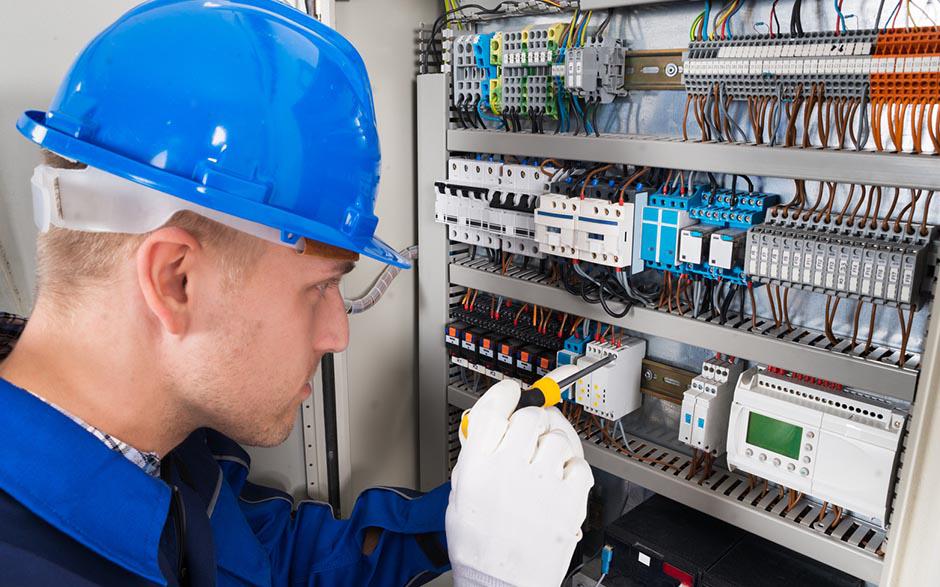 recherche travail électricien bâtiment Versailles